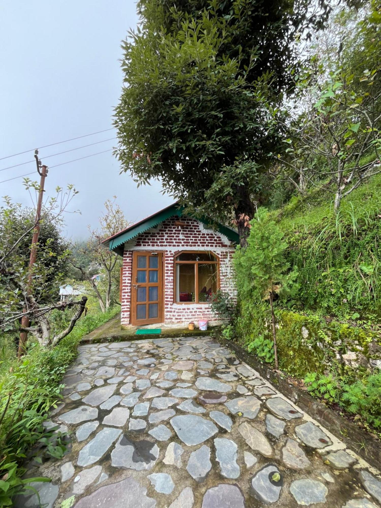 Apple Garden Cottages And Restaurant ダノルティ エクステリア 写真
